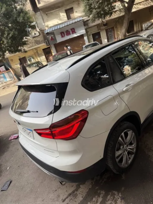 بي ام دبليو X1 2018 أبيض مستعملة للبيع - 3
