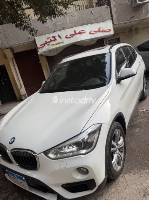 بي ام دبليو X1 2018 أبيض مستعملة للبيع - 4