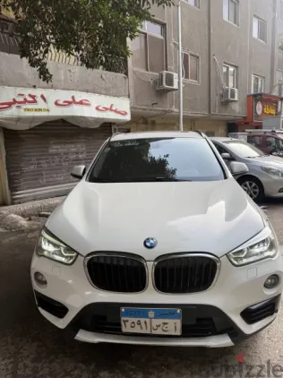 بي ام دبليو X1 2018 أبيض مستعملة للبيع