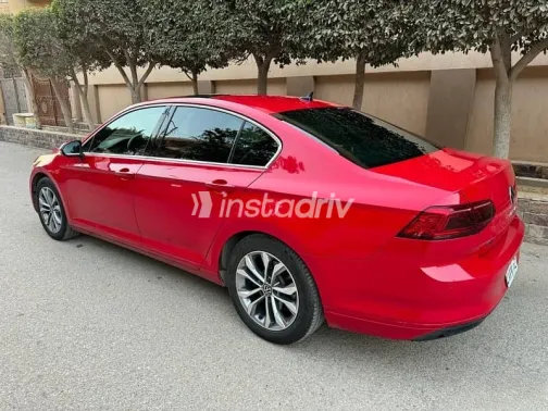 فولكس فاغن باسات 2021 أبيض مستعملة للبيع - 5