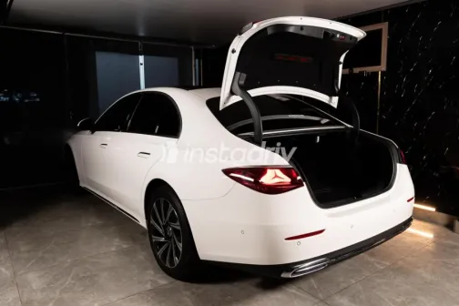 Mercedes E 300 2025 White Used for Sale - 2