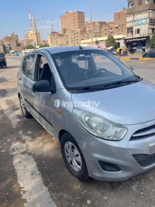 هيونداي I10 2015 فضي مستعملة للبيع - 3