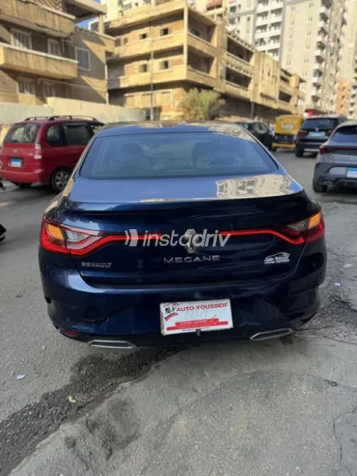رينو ميجان 2023 أزرق غامق مستعملة للبيع - 4
