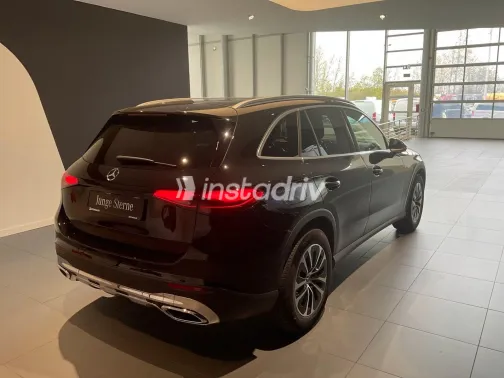 مرسيدس GLC 200 2025 أسود مستعملة للبيع - 6