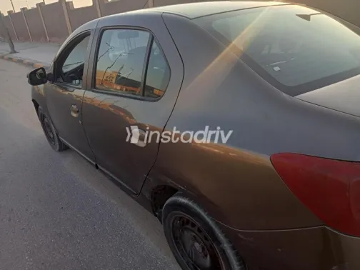 رينو لوجان 2019 أبيض مستعملة للبيع - 1
