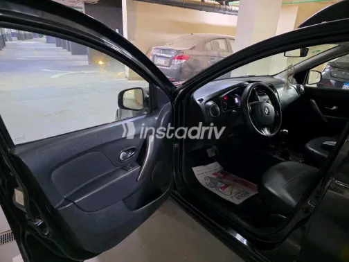 Renault Sandero Step Way 2016 Black Used for Sale - 1