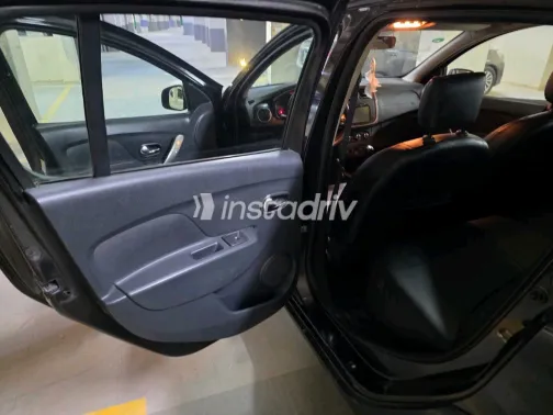 Renault Sandero Step Way 2016 Black Used for Sale - 9