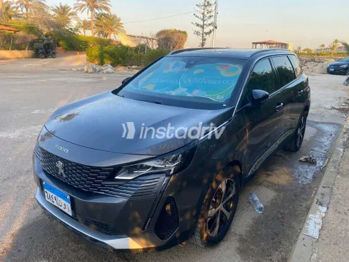 بيجو 5008 2024 رمادي مستعملة للبيع - 4