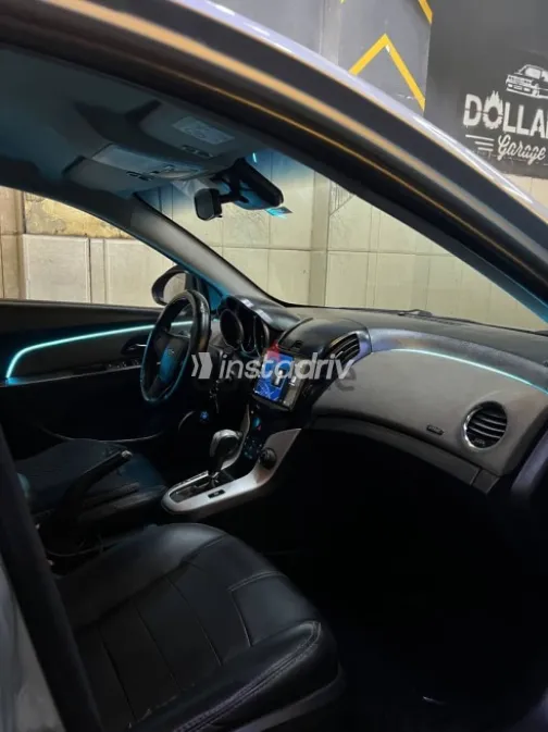 Chevrolet Cruze 2016 Silver Used for Sale - 8