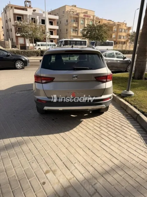سيات اتيكا 2019 فضي مستعملة للبيع - 2