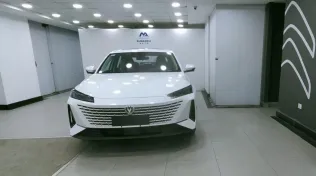 Changan UNI-V 2024 White Used for Sale