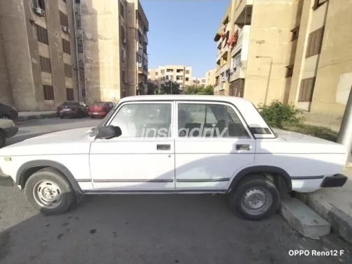 لادا 2107 2007 أبيض مستعملة للبيع - 3