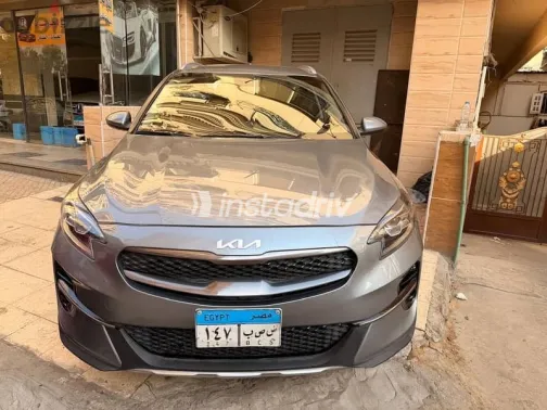 Kia Xceed 2022 Gray Used for Sale - 2