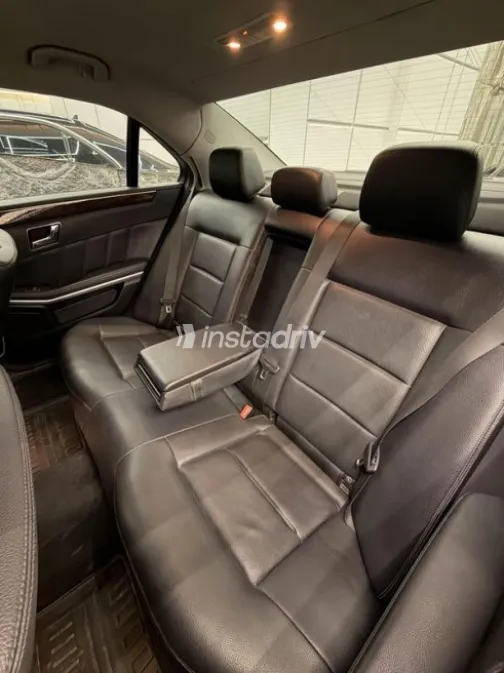 Mercedes E 200 2011 Dark Blue Used for Sale - 2