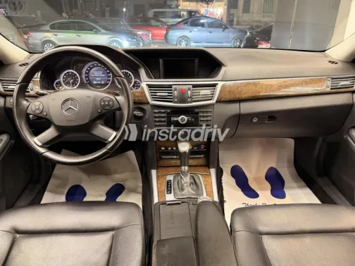 Mercedes E 200 2011 Dark Blue Used for Sale - 3