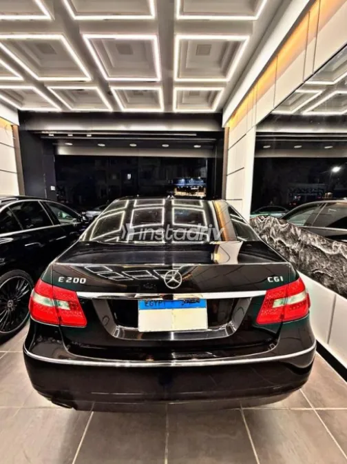 Mercedes E 200 2011 Dark Blue Used for Sale - 6