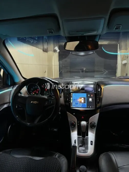 Chevrolet Cruze 2016 Silver Used for Sale - 8