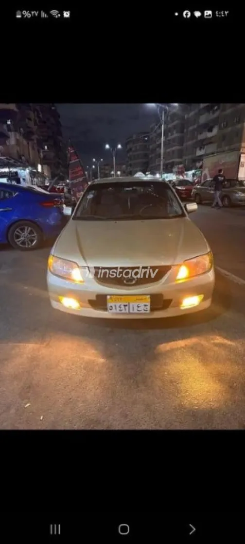 Mazda 323 2002 Gold Used for Sale - 4