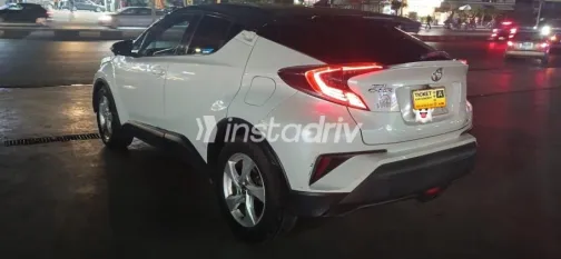 Toyota C-HR 2017 White Used for Sale - 2