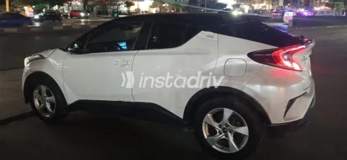 Toyota C-HR 2017 White Used for Sale - 3