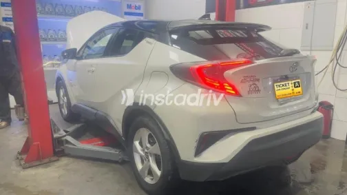 Toyota C-HR 2017 White Used for Sale - 10