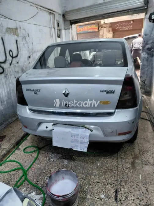 Renault Logan 2014 White Used for Sale - 2