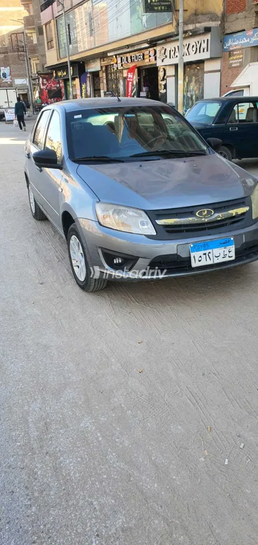 Lada Granta 2018 Gray Used for Sale - 3