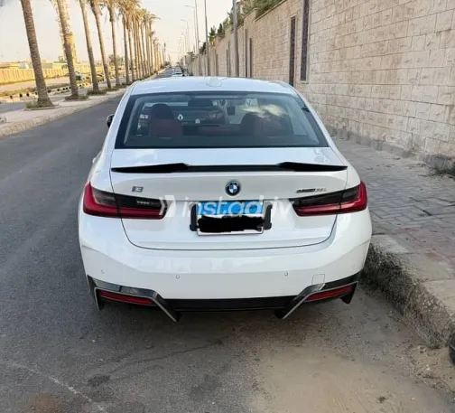 بي ام دبليو I3 2025 أبيض مستعملة للبيع - 2