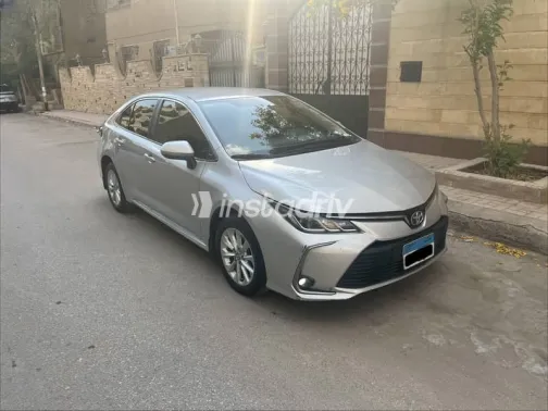 Toyota Corolla 2000 Silver Used for Sale - 2