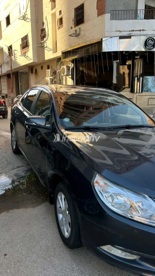 Chevrolet Optra 2022 White Used for Sale - 2