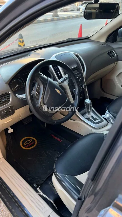 Chevrolet Optra 2022 White Used for Sale - 3