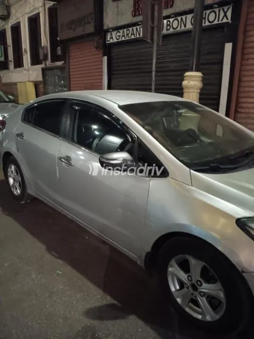 Kia Cerato 2018 White Used for Sale - 7