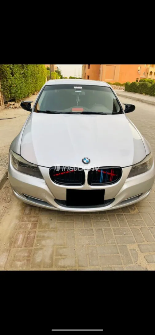 BMW 320 2012 Silver Used for Sale - 1