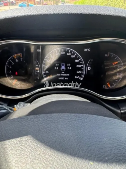 Jeep Cherokee 2022 Black Used for Sale - 6