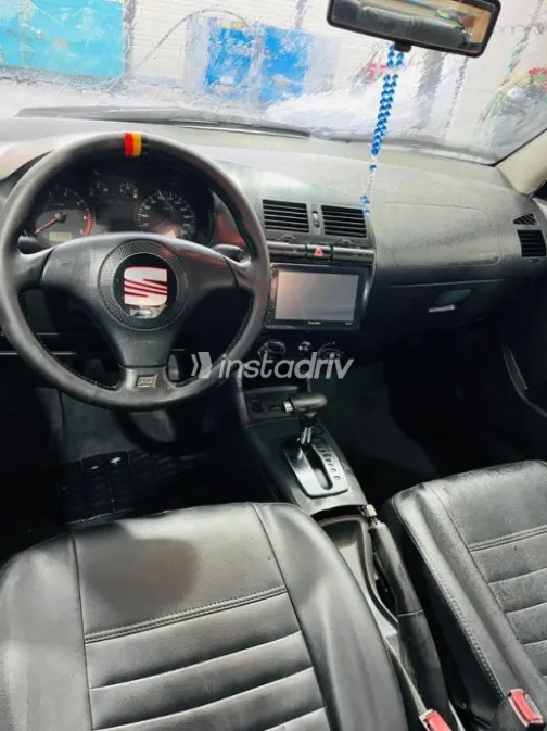 Seat Ibiza 2001 White Used for Sale - 10