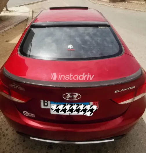 Hyundai Elantra 2013 Red Used for Sale - 3