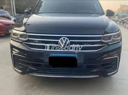 Volkswagen Tiguan 2021 Black Used for Sale - 6