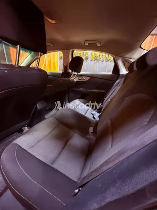 Kia Cerato 2022 Red Used for Sale - 8