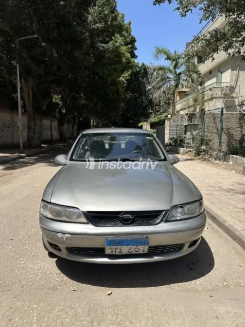 Opel Vectra 1996 Gold Used for Sale - 2