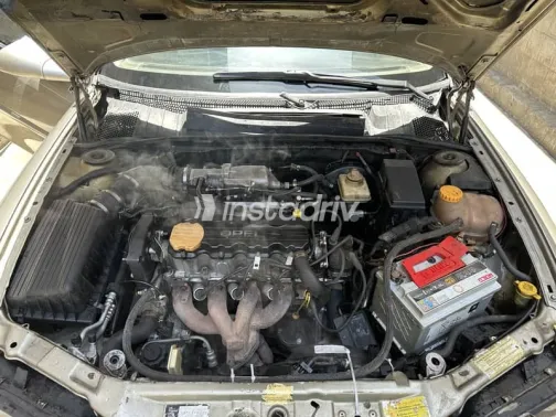 Opel Vectra 1996 Gold Used for Sale - 5