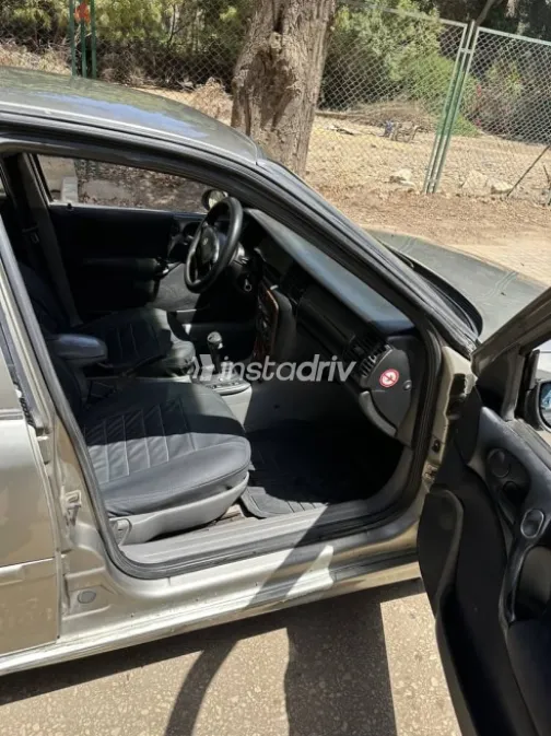 Opel Vectra 1996 Gold Used for Sale - 6