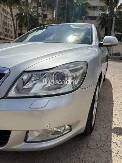 سكودا فانتازيا 2011 فضي مستعملة للبيع - 8