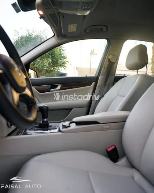 Mercedes C 180 2012 Black Used for Sale - 3