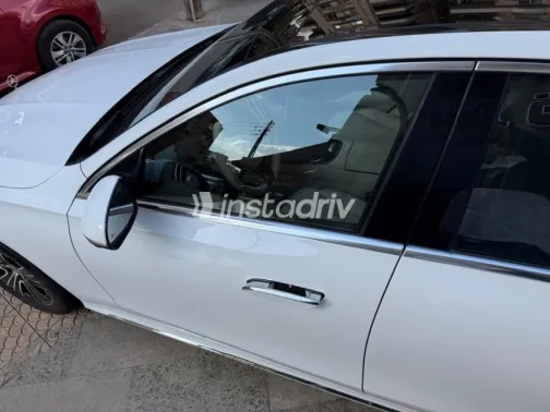 مرسيدس E 200 2025 أبيض مستعملة للبيع - 4