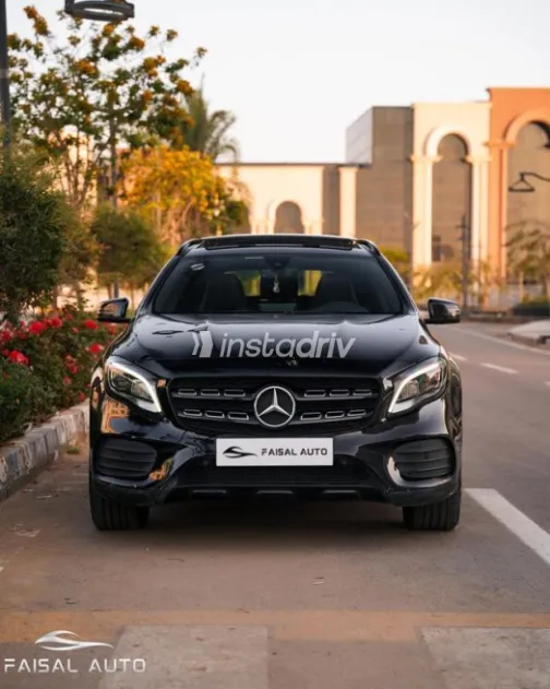 Mercedes GLA 200 2020 Black Used for Sale - 1