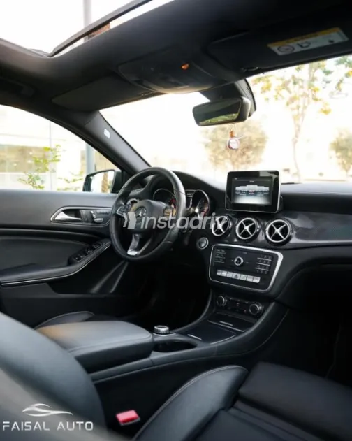 Mercedes GLA 200 2020 Black Used for Sale - 5