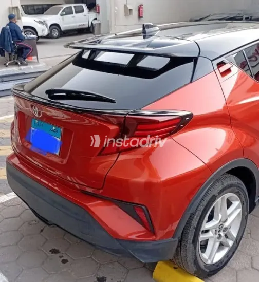 تويوتا C-HR 2022 برتقالي مستعملة للبيع - 4