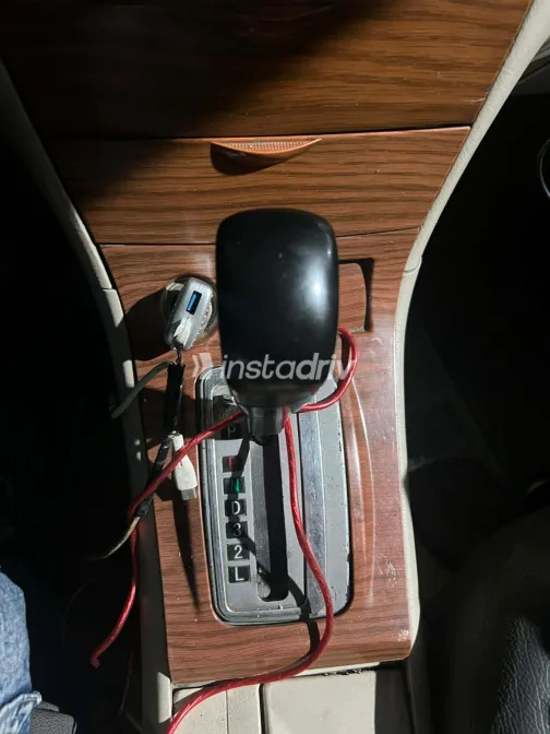بى واى دى‬ F3 2012 أبيض مستعملة للبيع - 7