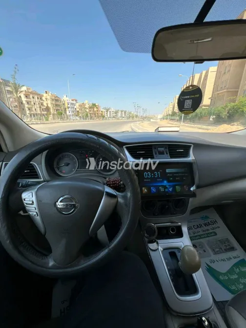 Nissan Sentra 2015 Bronze Used for Sale - 9