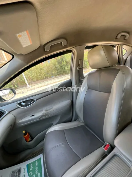 Nissan Sentra 2015 Bronze Used for Sale - 10